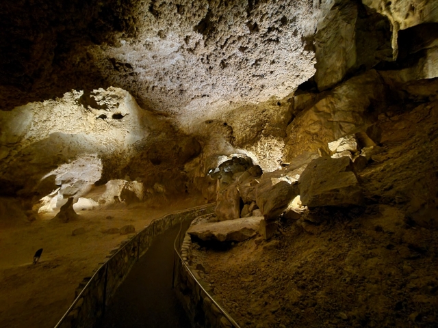 main-cavern-3